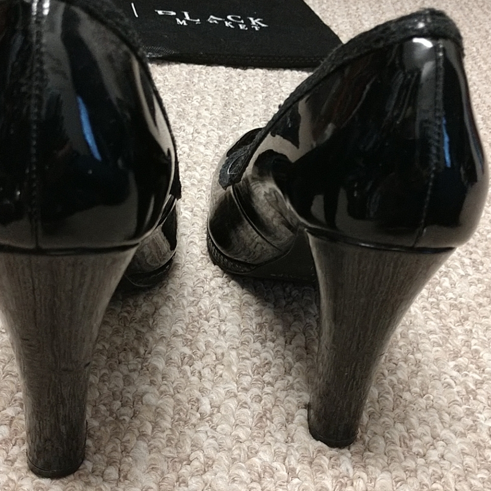 Shoes - Picture 2 of 5